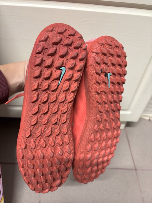 Turfy Nike r. 40.5
