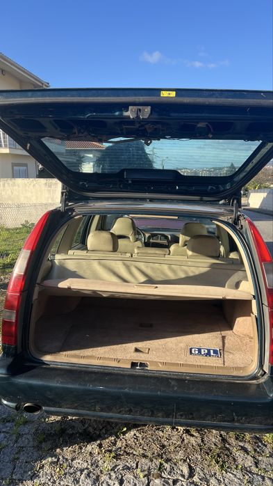Volvo v70 T5 a GPL                               Para despachar