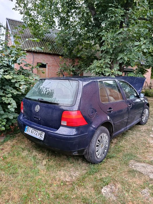Volkswagen Golf 4 1999 після ДТП