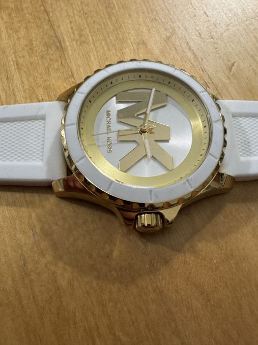 Relogio MK-7535 Everest dourado