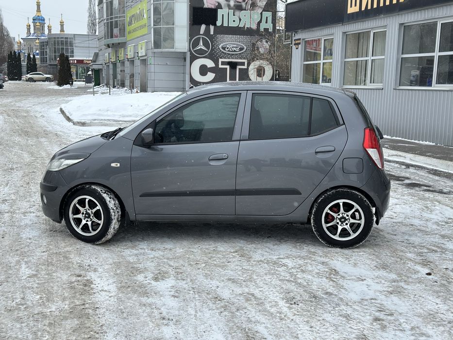 Hyundai і10 Офіційна