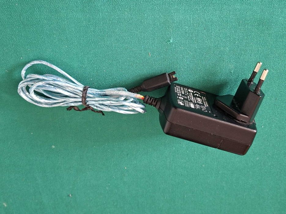 Carregador antigo Motorola PSM5049A para telemovel