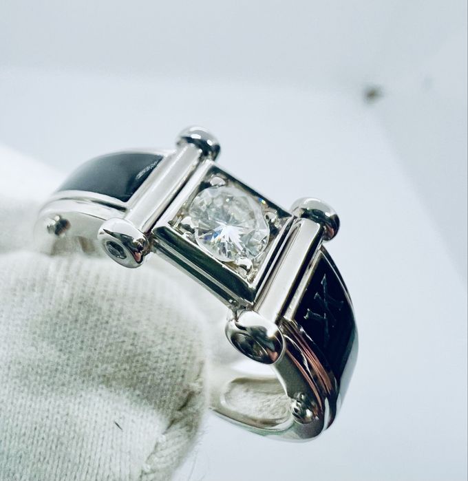 Золота чоловіча каблучка з натуральними діамантами 0.50 карат. Мужская