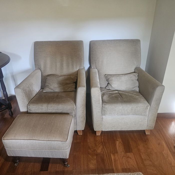 Sofas individuais beges