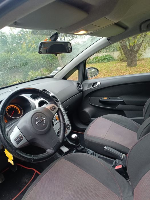 Opel Corsa D 1.2 gasolina