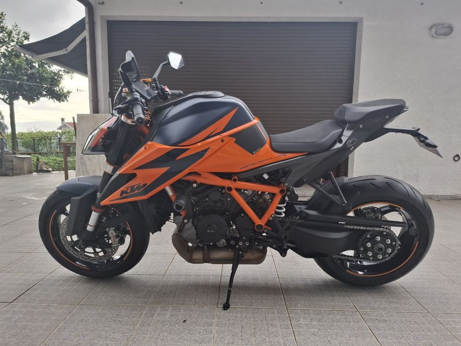 KTM Super Duke 1290 R de 2020