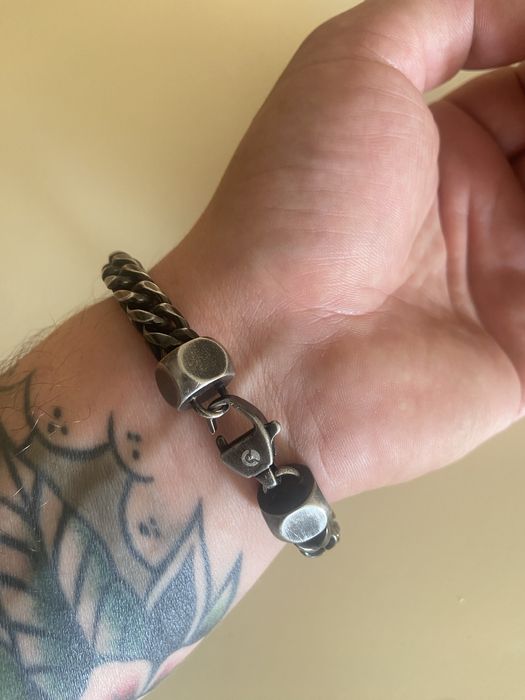 Pulseira em aço preto