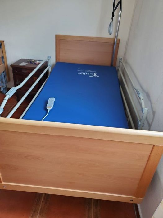 Cama articulada para adulto