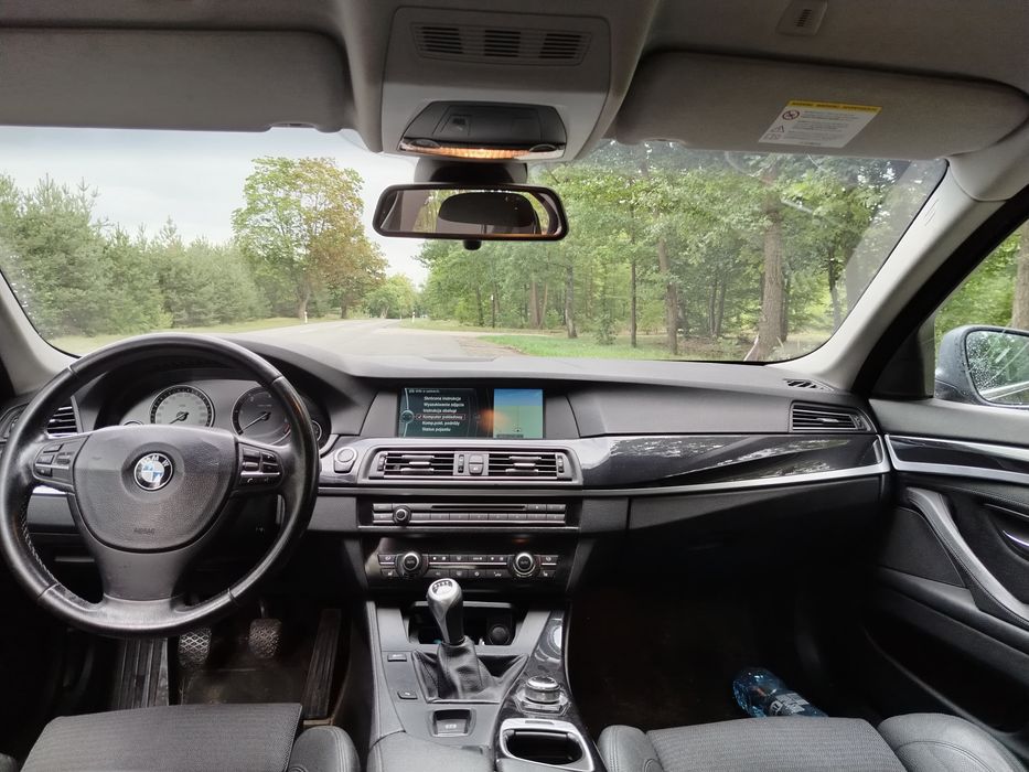 BMW  F10  manual