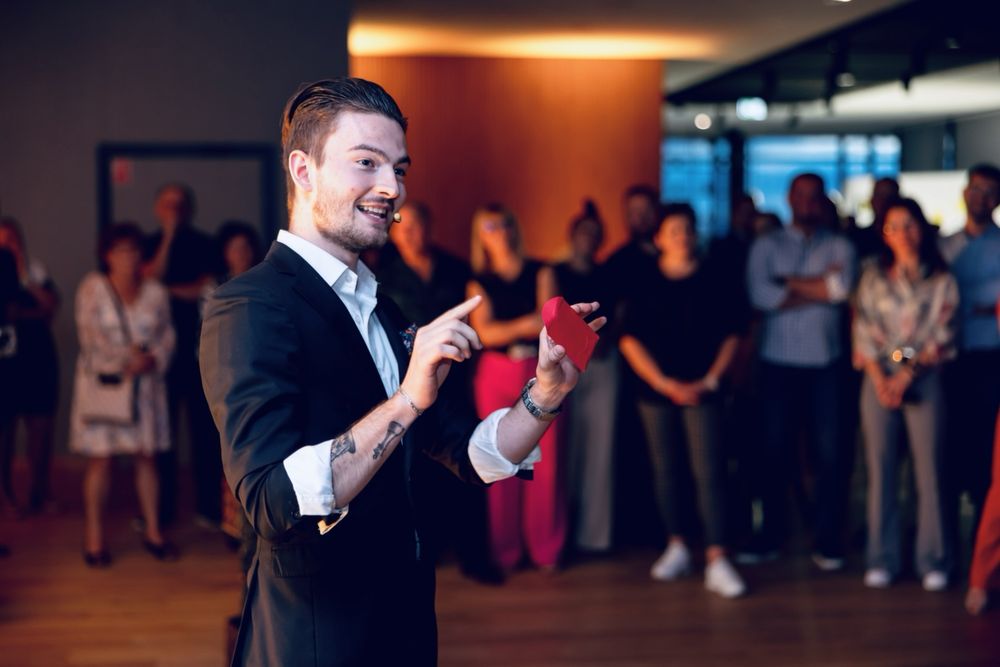 ILUZJONISTA Franek Jodłowski! Atrakcja na każdą IMPREZĘ!