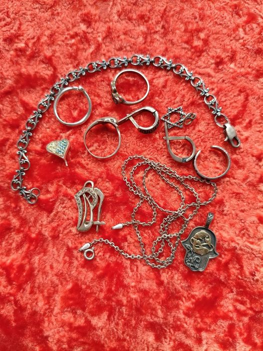 Комплект серебряных изделий