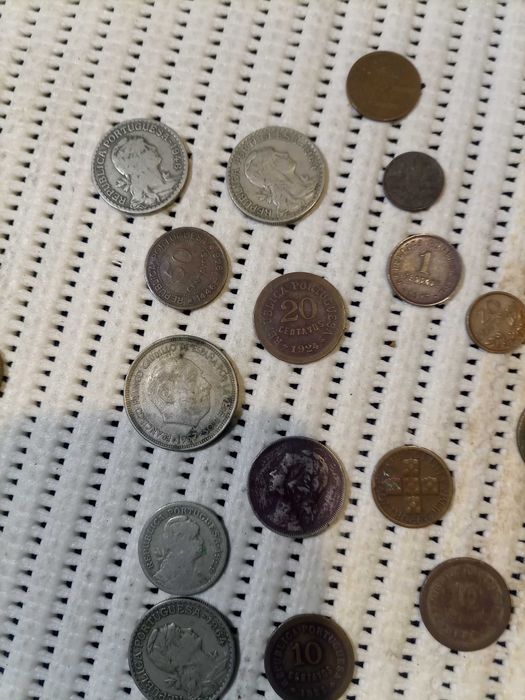 Notas e moedas de colecção