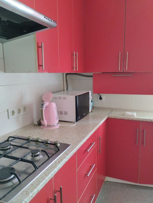 Здам подобово і погодинно 1-кімнатну квартиру на міському пляжі в ново