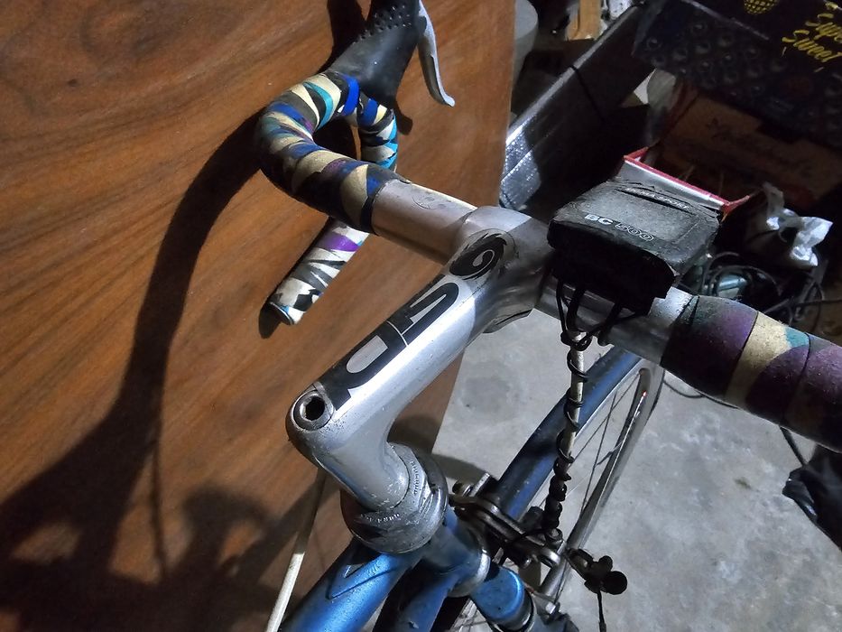 Bicicleta de Ciclismo Shimano em Alumínio