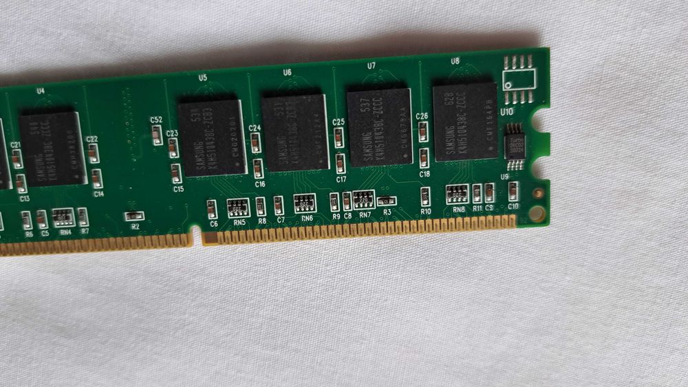 pamięć RAM: CM3 1GB DDR