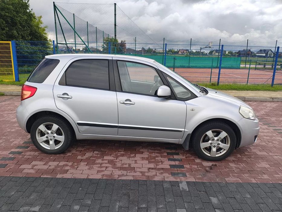 Suzuki SX4