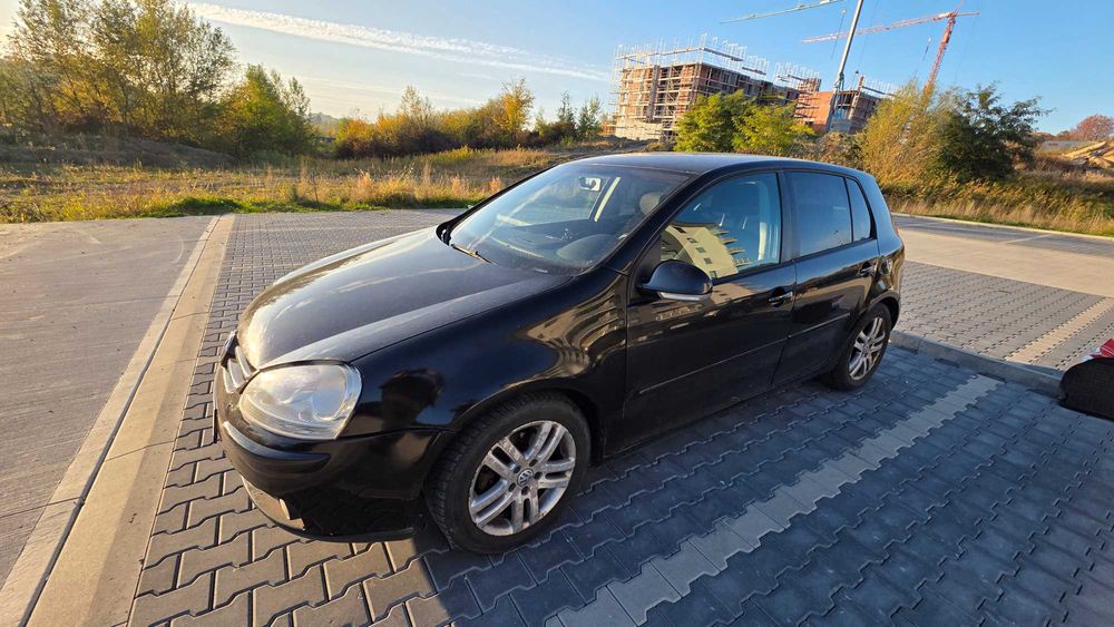 Golf V 2007 r.  z gazem