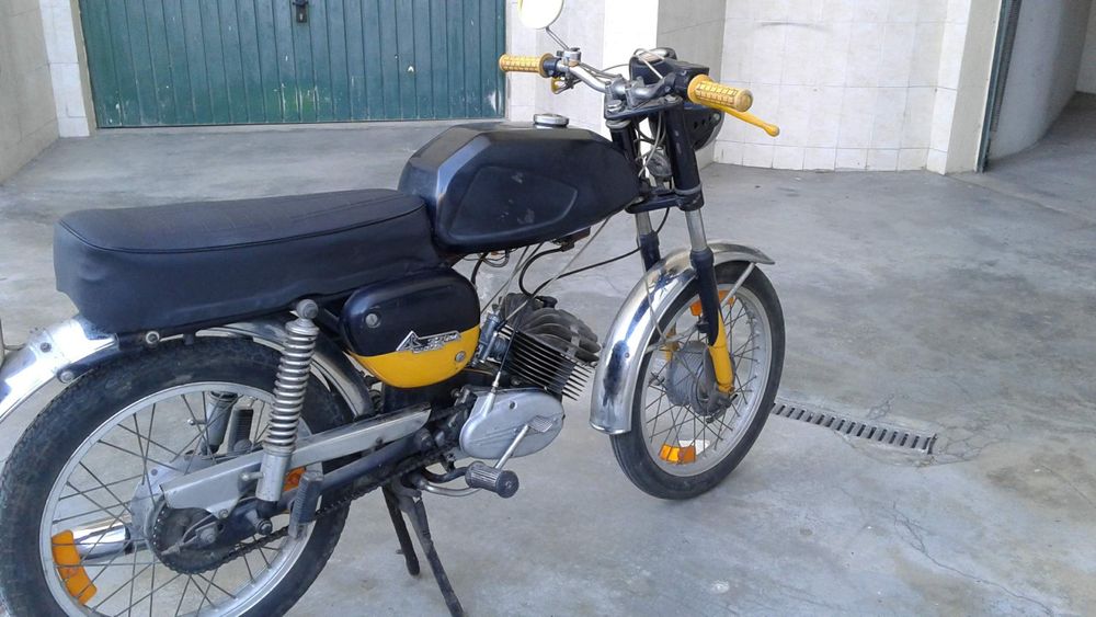 Mota 50 Sachs impecável