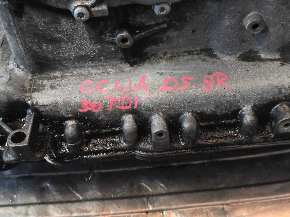 Blok silnika dół wał tłoki Audi Q5 8R A5 8T A4 B8 3.0 TDI CCW