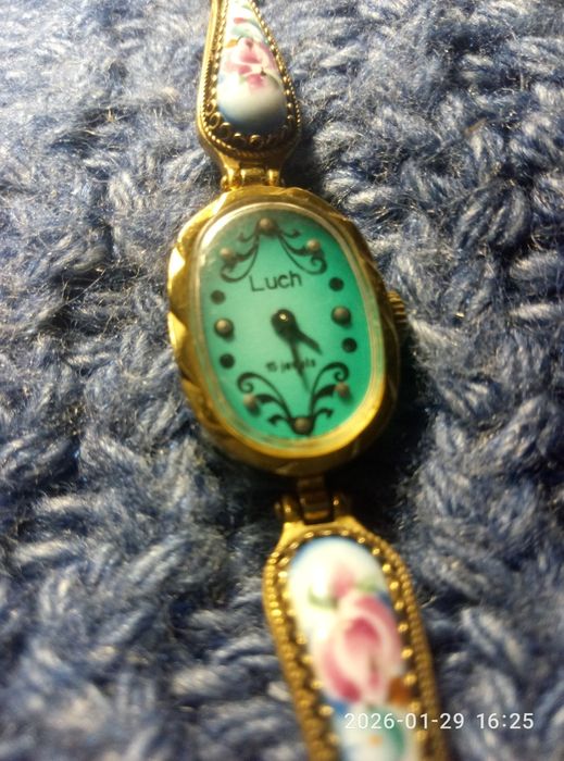 Часы наручные женские. Механика.