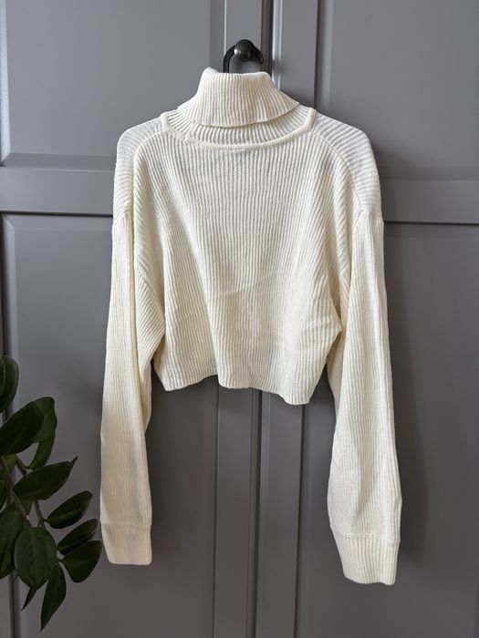 H&M Divided Krótki sweter golf ecru kremowy XS
