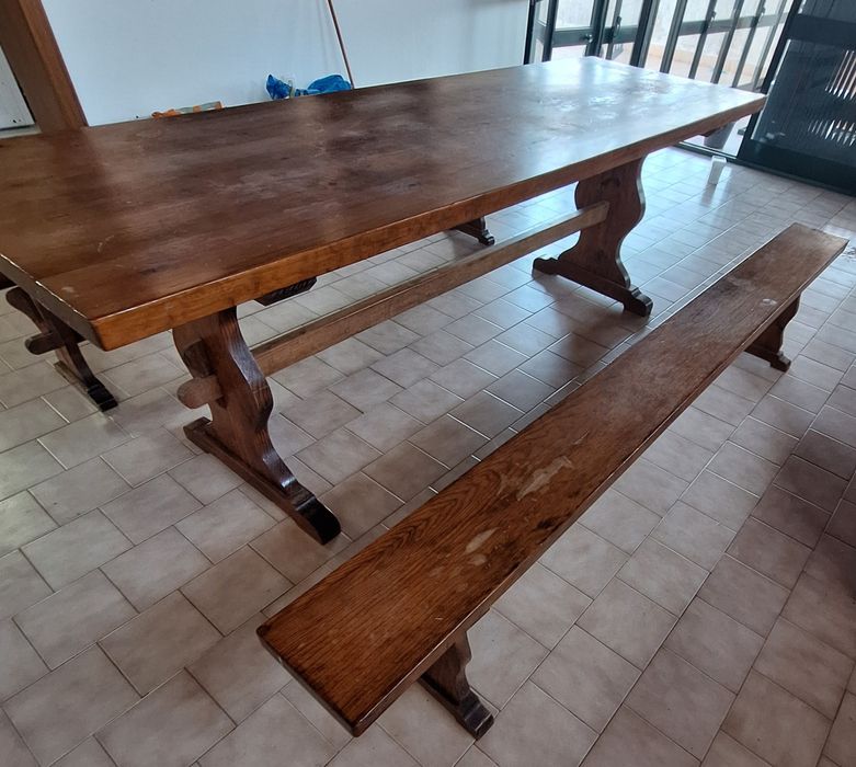 Mesa Estilo Mosteiro Rústica em Madeira Maciça (2,50m) + 2 Bancos Corridos