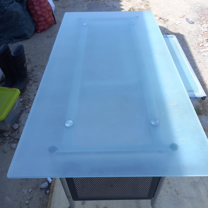 Secretária de vidro