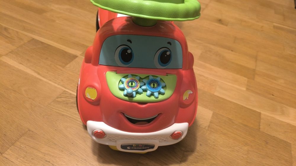Clementoni auto jeździk