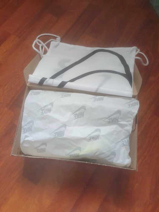 Продам новi кросiвки nike