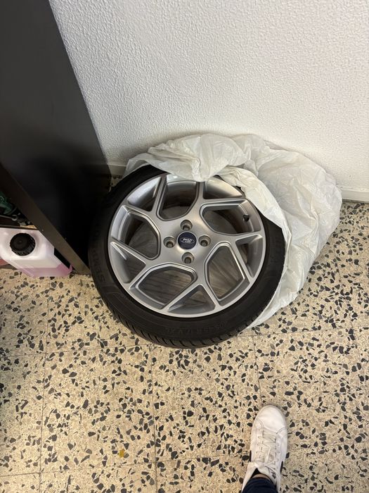 Vendo jantes ford fiest 17 4x108