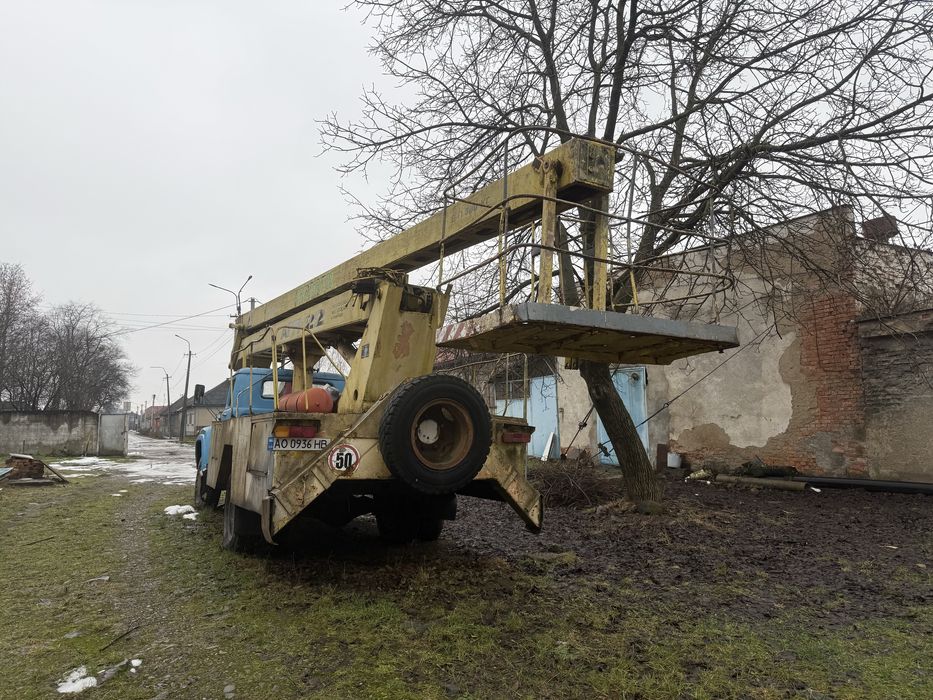 Продам Автовишка ЗІЛ- 130  спецтехніка автопідйомник