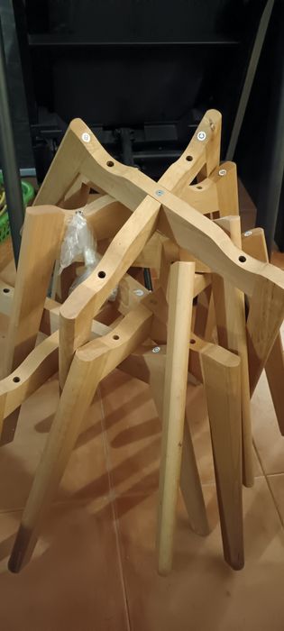 Conj de 6 pés de cadeiras