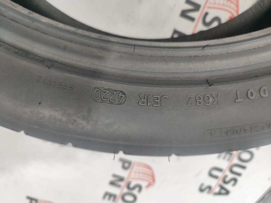 2 pneus semi novos 225-45R19 Dunlop - Oferta da entrega na sua casa