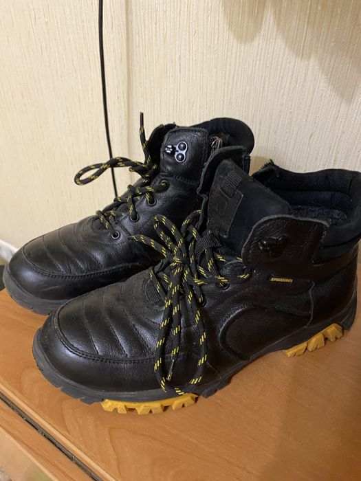 Зимние кожанные ботинки 39р. Mida