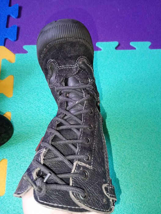 Безкоштовно віддам дитячі осінні сапожки, стелька 14,5см