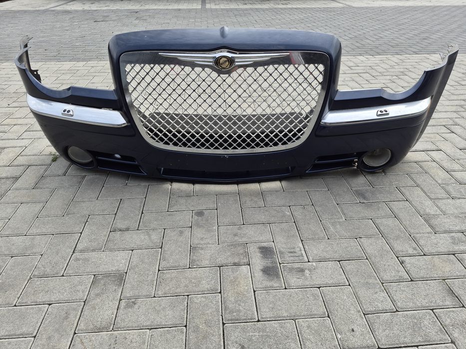Фара бампер крило Chrysler 300c продається одним лотом