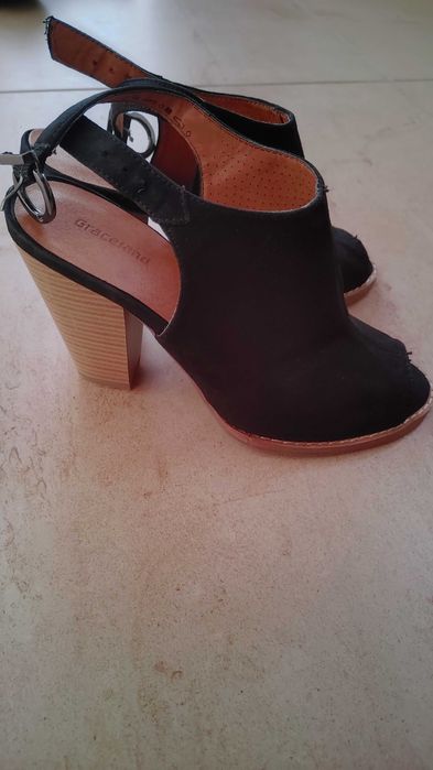 Czarne buty na obcasie Graceland rozm. 36