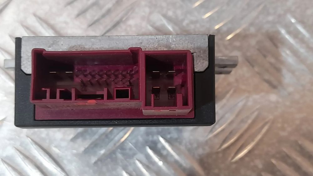 CENTRALINA BOMBA COMBUSTIVEL BMW SERIE 1 E81 16147276046 7276046