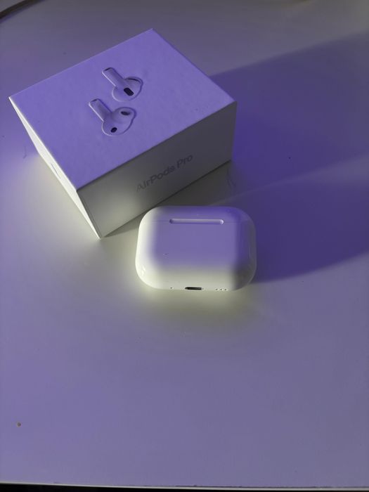 Apple AirPods 3 Pro