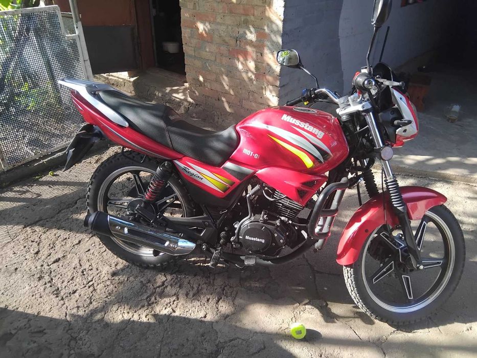 Продам мотоцикл стан нового Мустанг 150 -8