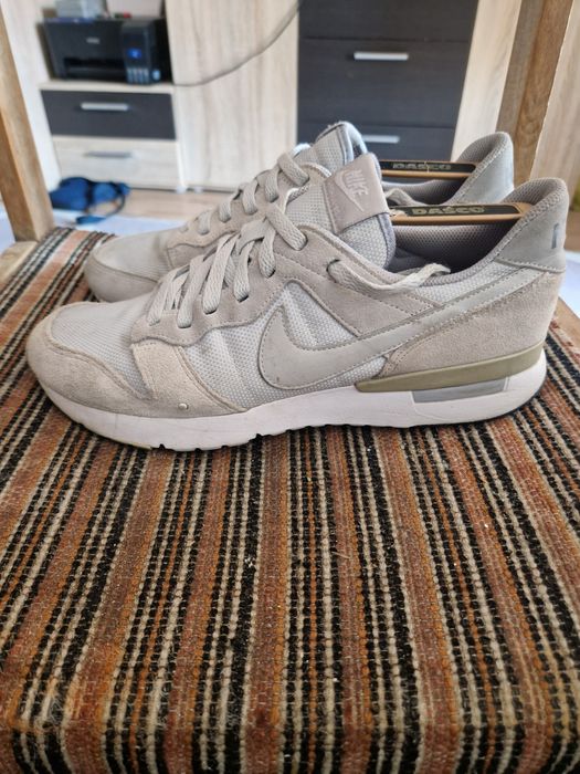Sneakersy Nike Archiwe r 42.5