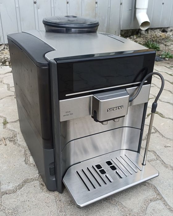 Кавомашина кавоварка Сіменс Siemens Germany EQ.6 plus S700 укр мова