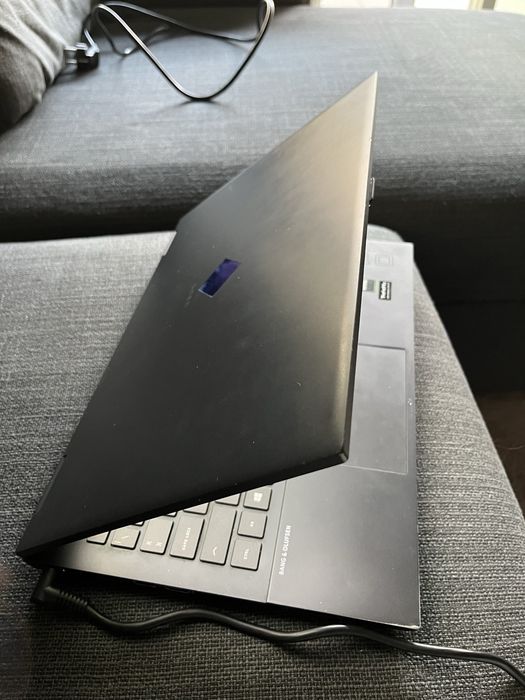 Omen Laptop 15.6’ AMD Ryzen 7 RTX 2060 16GB RAM