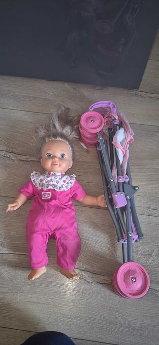 Wózek spacerówka dla lalek z lalką co wydaje odgłosy dziecka komplet.