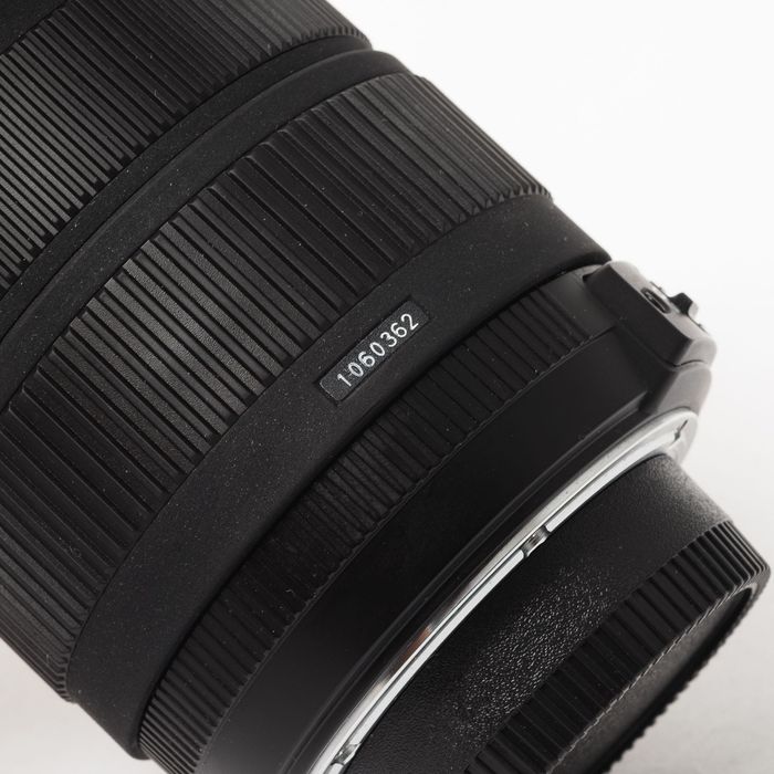 Об'єктив Sigma Zoom 18-200mm f/3.5-6.3 DC OS HSM для Nikon