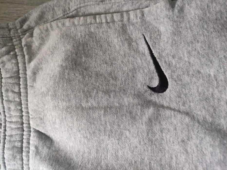 Теплі спортивні штани Nike
