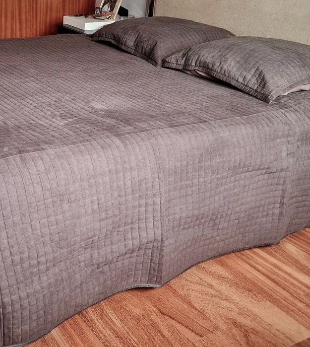 Colcha Acolchoada Castanha