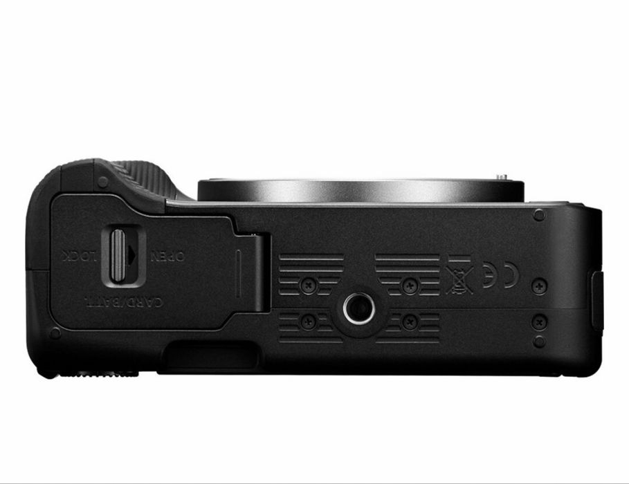 Canon EOS R50 V + 14-30mm f/4-6/3