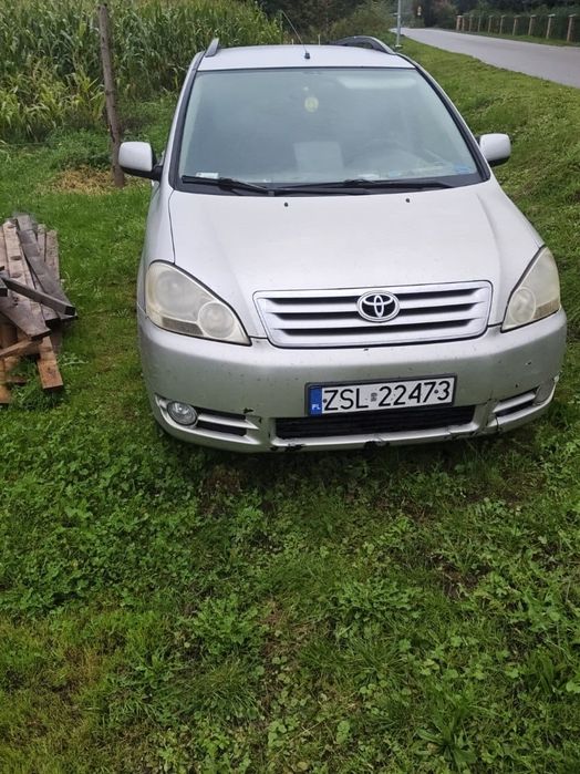 Toyota Avensis Verso