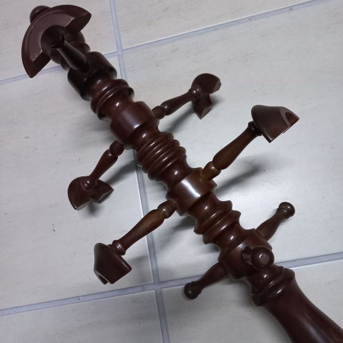 Cabide madeira castanha